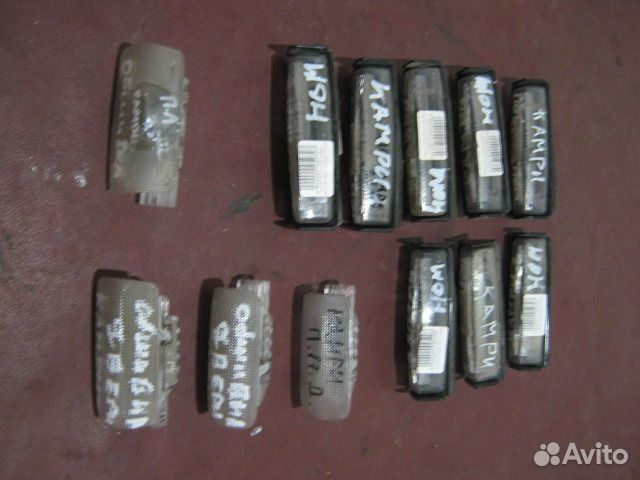 Плафон номера багажника обшивки Toyota Camry v40