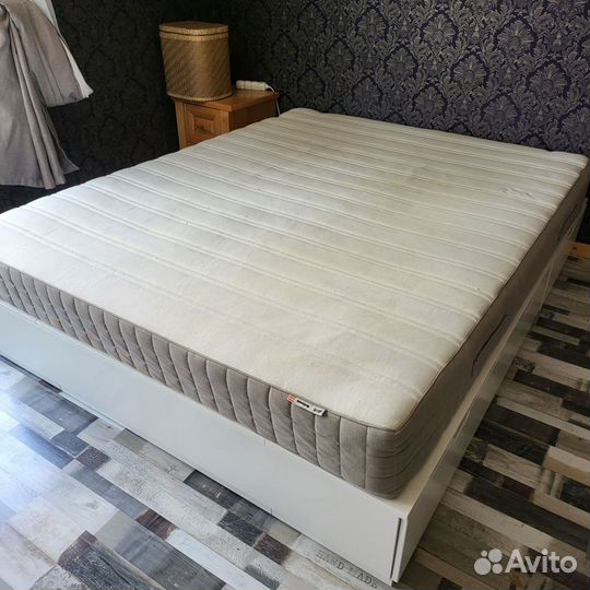 Кровать IKEA 160х200 с матрасом