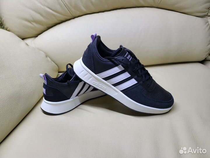 Кроссовки Adidas новые 39 р