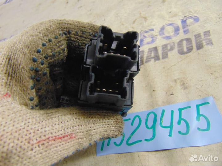 Кнопка обогрева сидений для Nissan Primera 3 2002