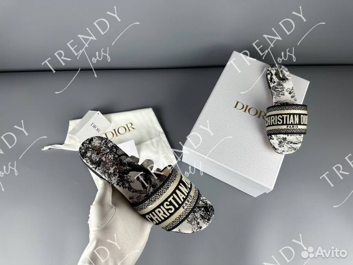 Тапочки Christian Dior