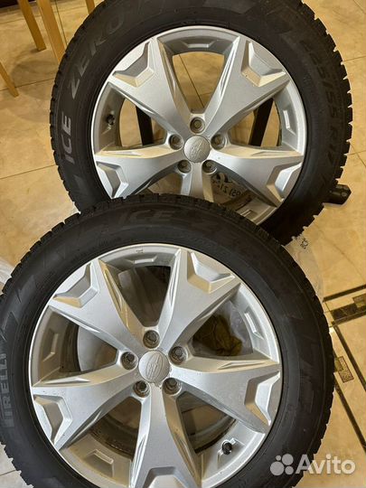 Pirelli Ice Zero 225/55 R17