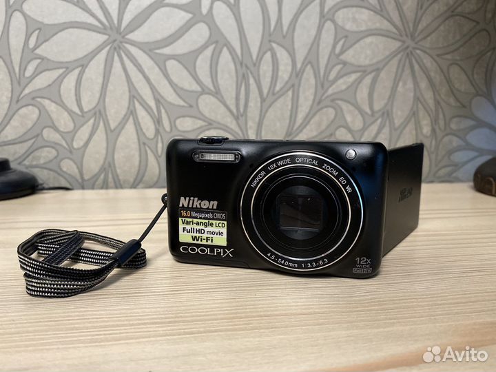 Компактный фотоаппарат Nikon s6600