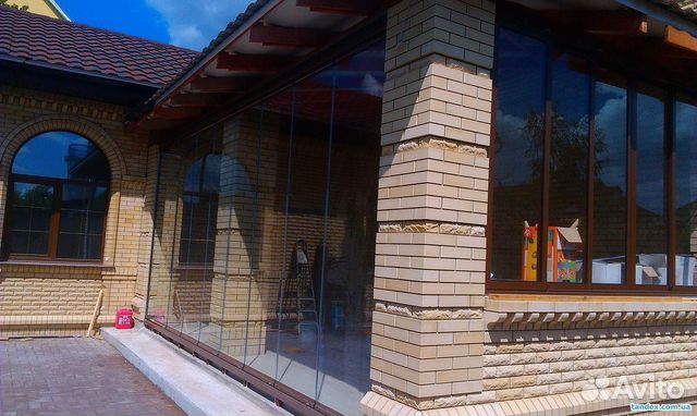 Безрамное остекление для частных домов