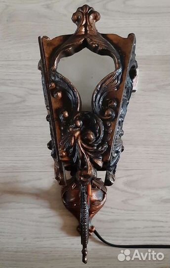 Светильник бронзовый настенный