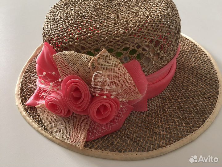 Шляпа женская соломенная