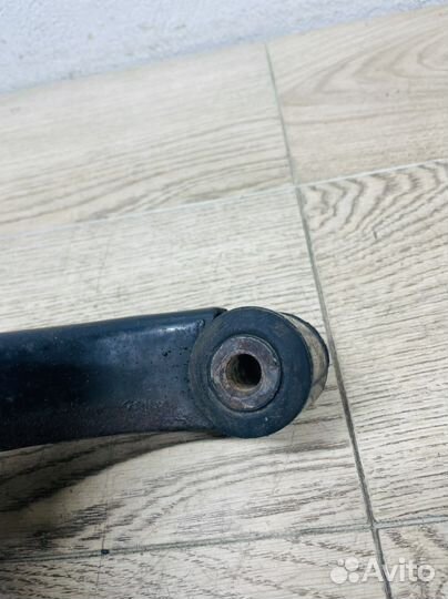 Рычаг передний правый Honda Civic 4D