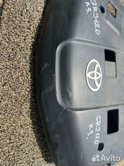 Декоративная крышка двс Toyota Land Cruiser Prado