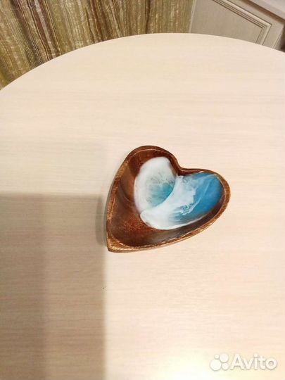 Изделие из эпоксидной смолы