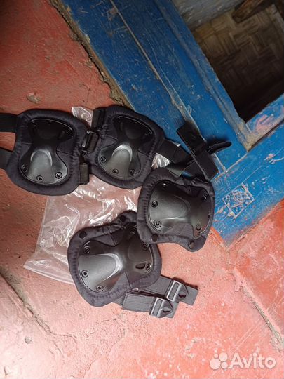 Защита наколенники подлокотник