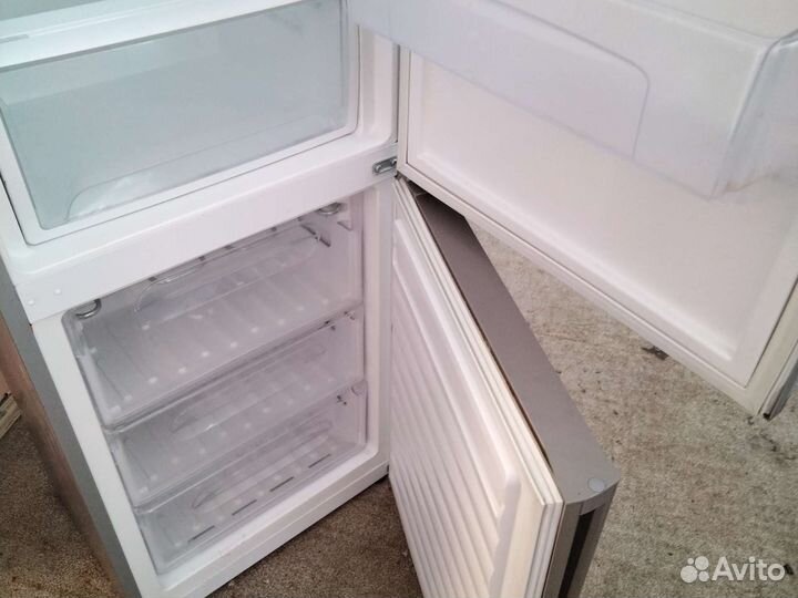 Полки балконы от холодильника Candy