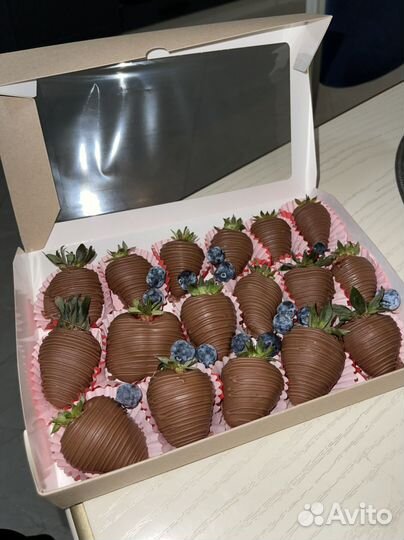 Клубника в шоколаде Calebaut