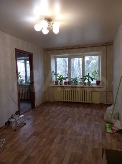 2-к. квартира, 42 м², 1/5 эт.