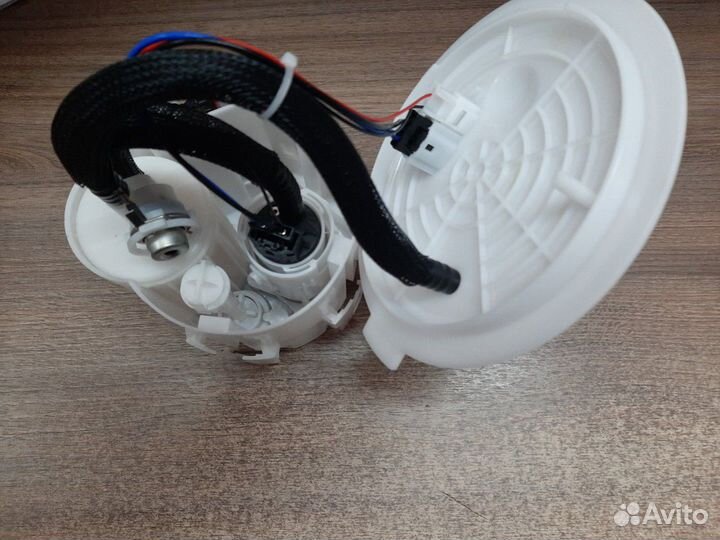 Насос топливный в сборе Opel Astra H