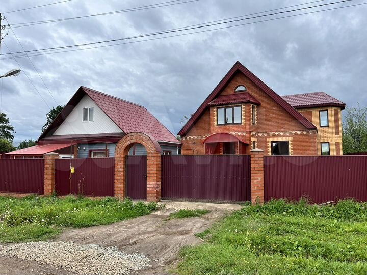 Коттедж 228,3 м² на участке 14,6 сот.