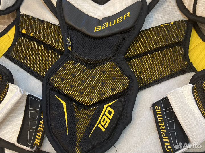 Нагрудник хоккейный bauer