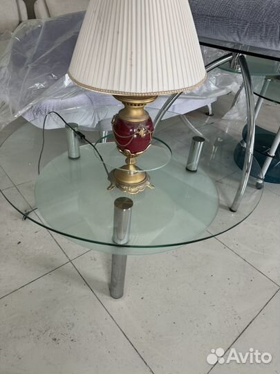 Журнальный столик стеклянный