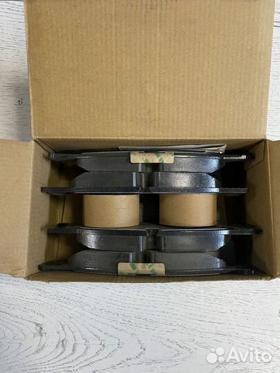 Колодки передние Mercedes GL (X166) GLE (W166)