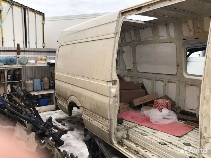 Кузов правая часть w906