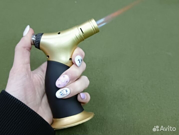 Турбо зажигалка Черно-золотая