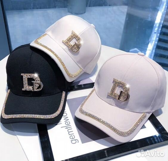 Кепка со стразами