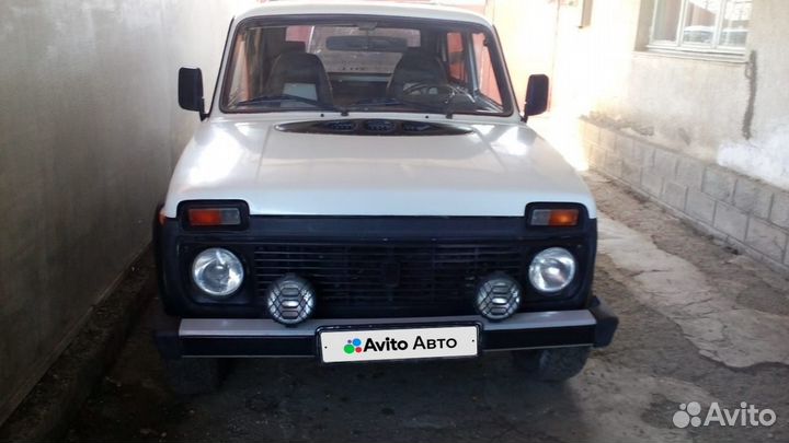 LADA 4x4 (Нива) 1.7 МТ, 2001, 160 000 км