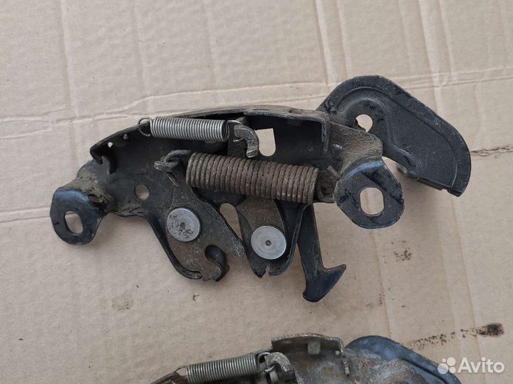 Замок капота Nissan Almera N15 N16 1995-2005