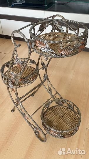 Подставка для цветов