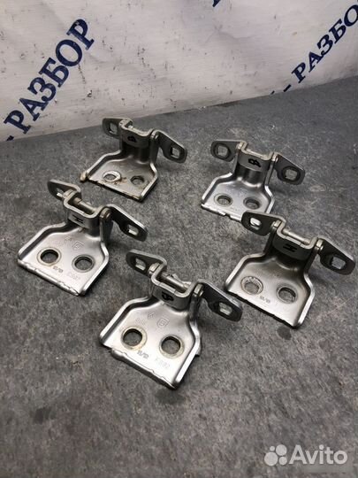 Петля двери Renault Logan 2 Stepway