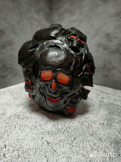 Гипсовая статуэтка Череп большой