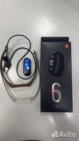 Фитнес-браслет Xiaomi Mi Smart Band 6 NFC