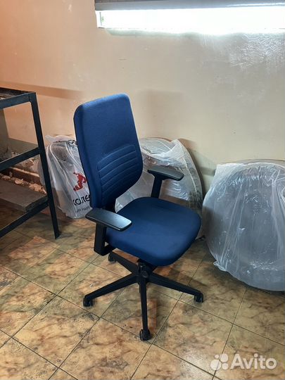 Компьютерное кресло Steelcase Reply