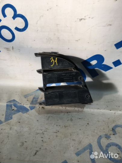 Решетка бампера skoda octavia A5 1.4 ат лифтбек