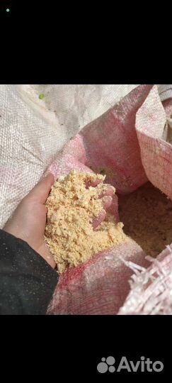 Удобрение или подстилка опилки