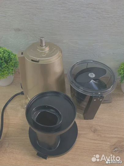 Соковыжималка шнековая redmond RJ-930S