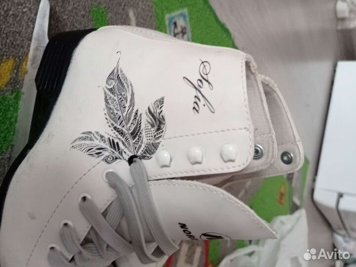 Коньки фигурные