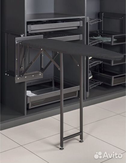 Встраиваемая гладильная доска Starax