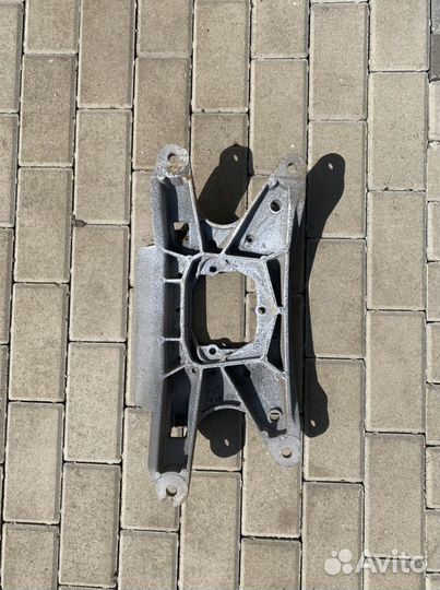 Траверса опора АКПП Audi A4 B8 A5 Q5 8K0399263K