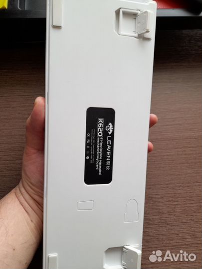 Продаю механическую клавиатуру Leaven K620