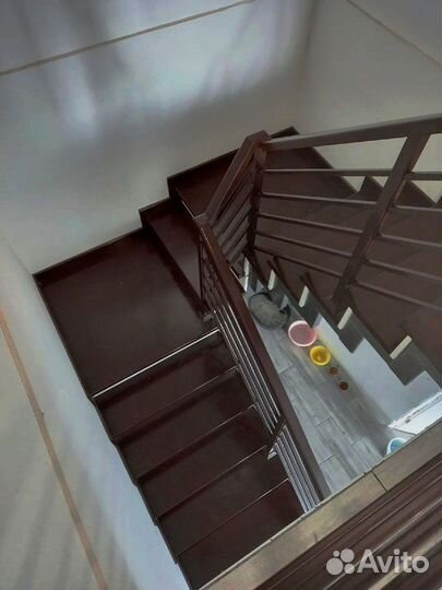 Лестница закрытый тип