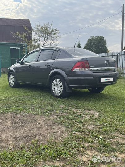 Opel Astra 1.6 МТ, 2011, 169 672 км
