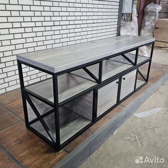 Тумбочка под телевизор, комод