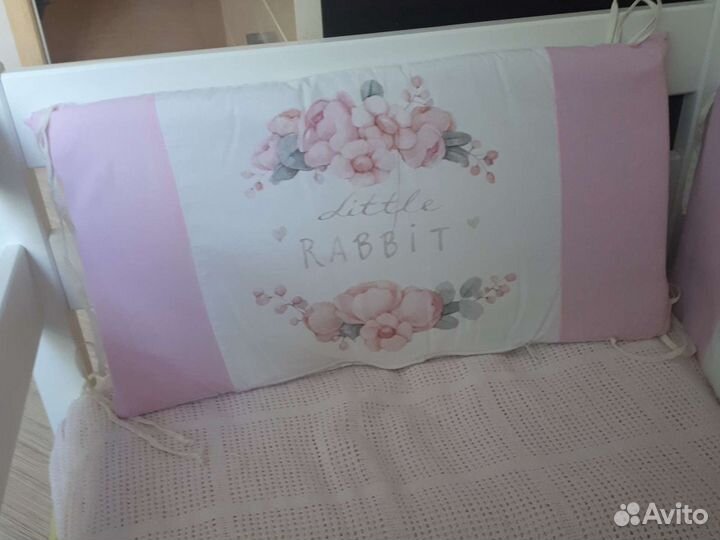 Бортики в кроватку для малышки