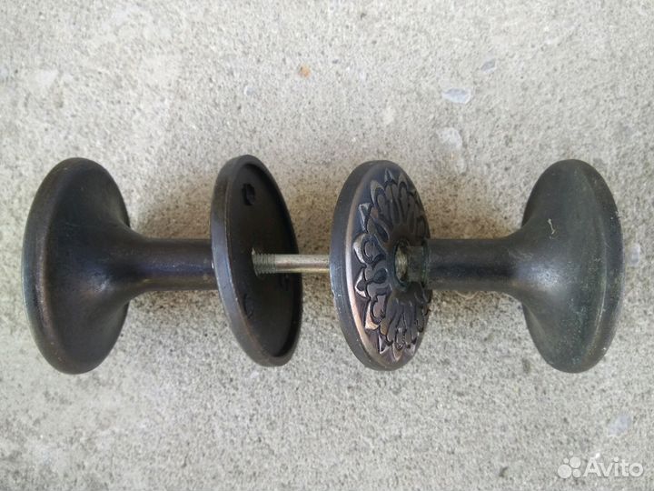 Ручка дверная железная