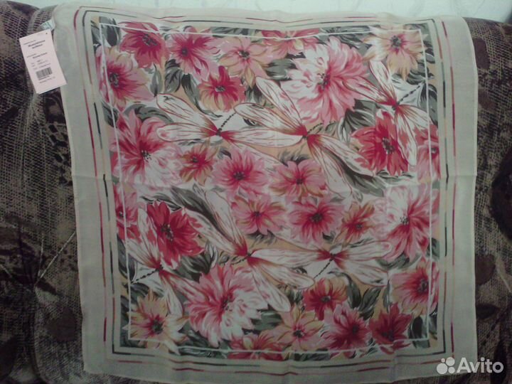 Платок новый из натур.шёлка набивной
