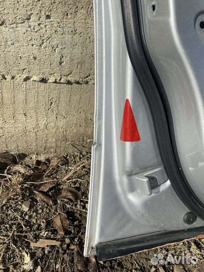 Дверь левая передняя на бмв е39 2002 г.в