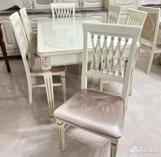 Стол и Стулья