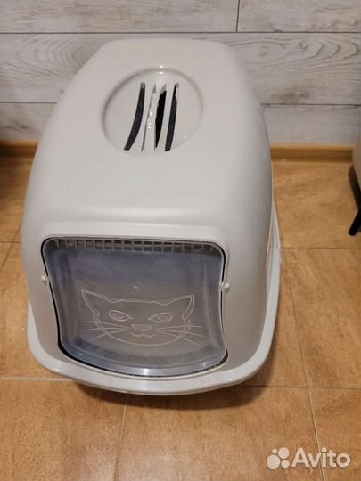 Горшок - домик для кошек, б/у