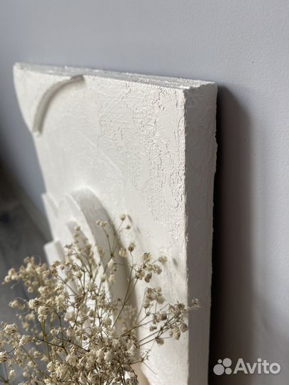 Картина из гипса