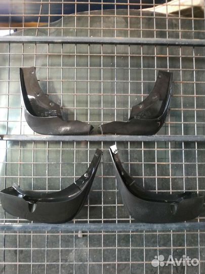 Брызговики Рено Дастер рестайлинг